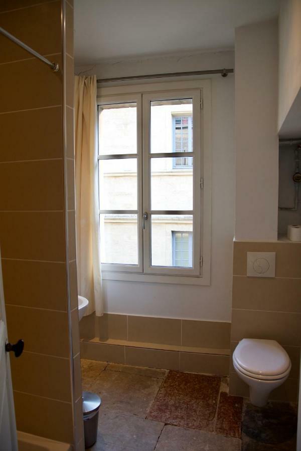 Appartements De L'Hotel De Girard มงต์เปอลิเยร์ ภายนอก รูปภาพ